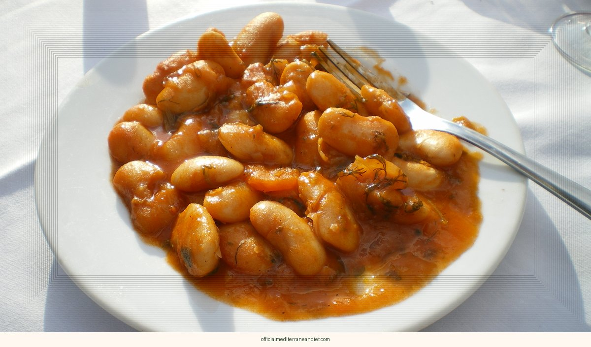 Greek Baked Gigantes Plaki Recipe: Hearty, Tomato-Simmered Giant Beans