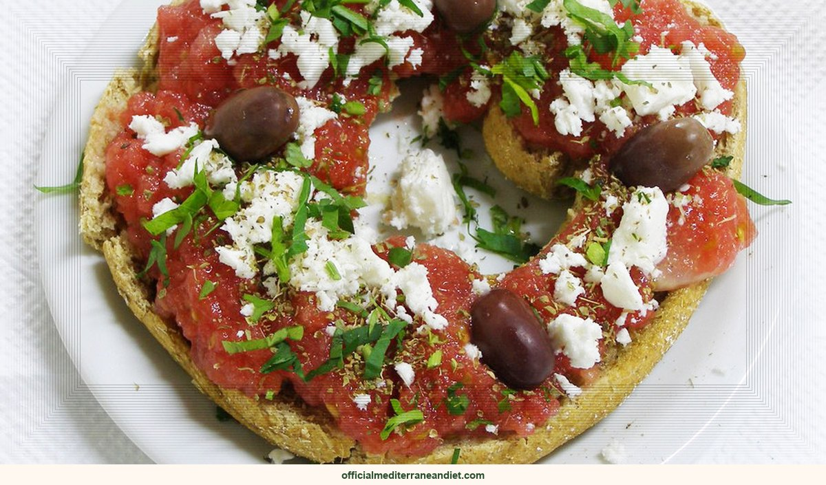 Cretan Dakos Salad Recipe: A Rustic Barley Rusk and Tomato Delight