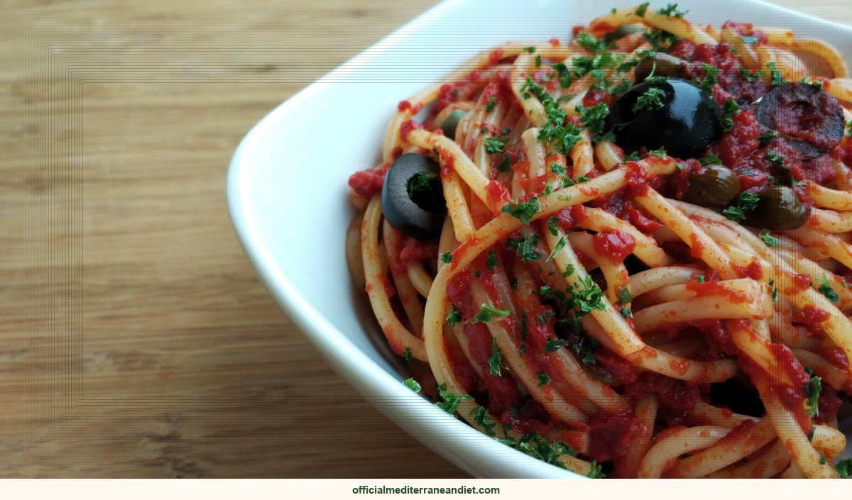 And caper pasta recipe — Mediterranean diet: Spaghetti alla puttanesca