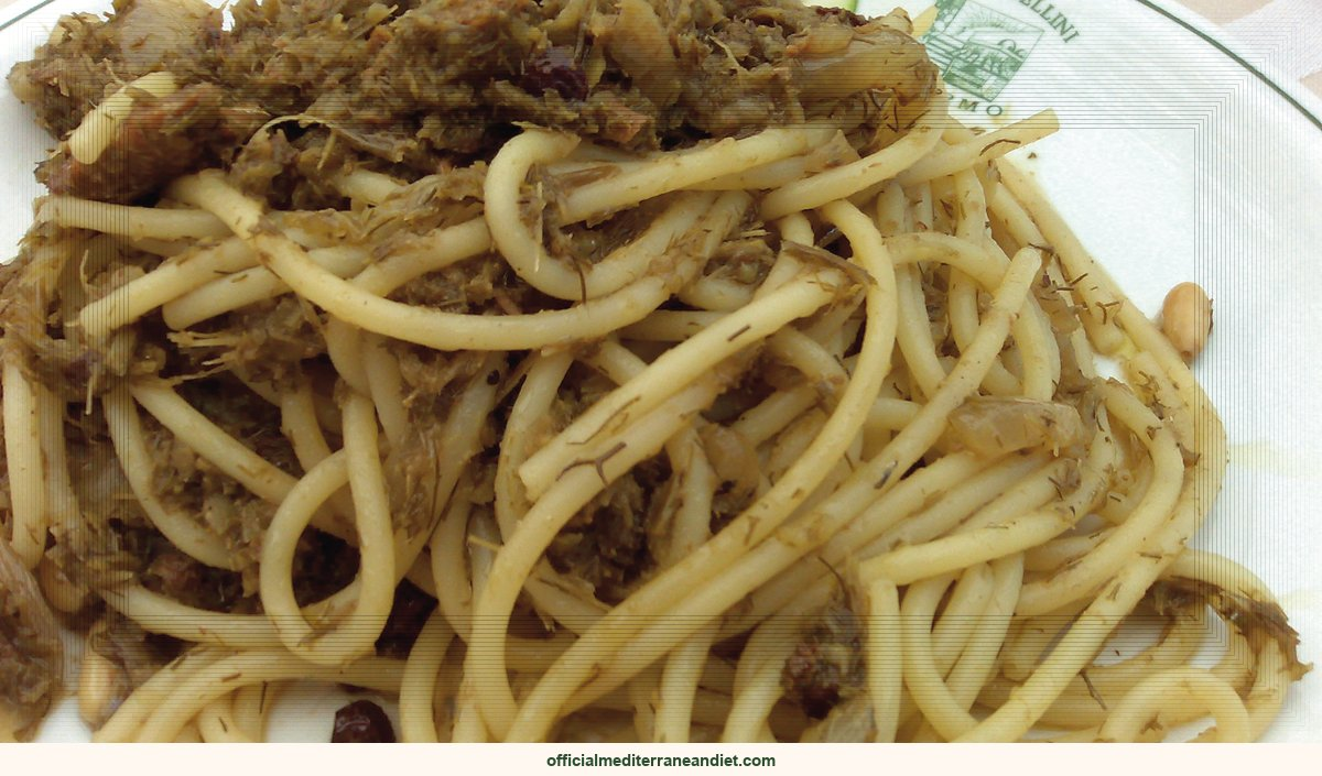 Con le sarde recipe — Mediterranean diet: Pasta con le sarde